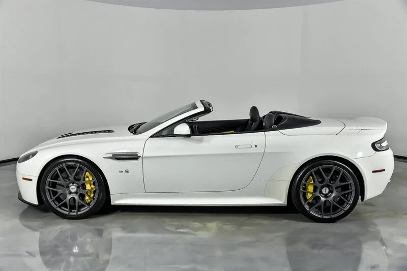 2015 Aston Martin V8 Vantage (2006-2017) - Image 10 of 21