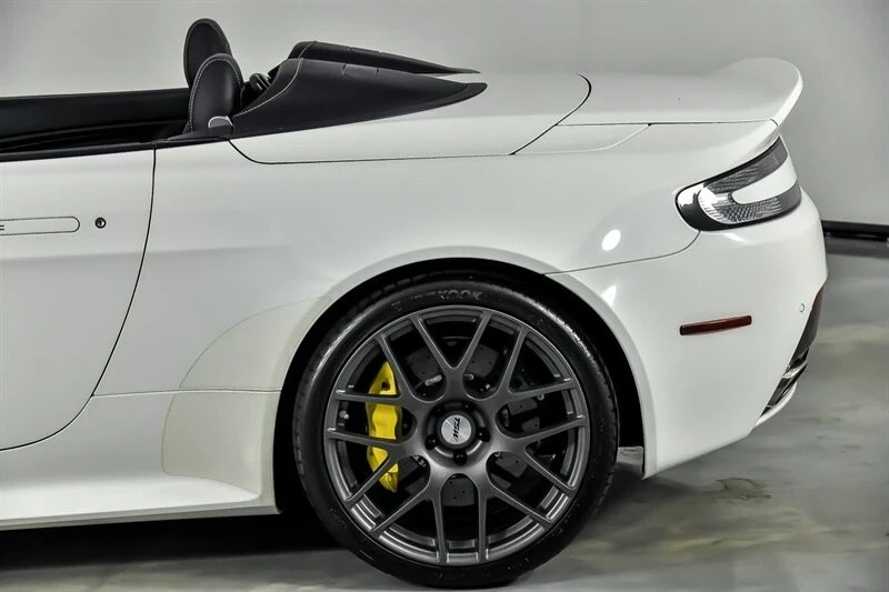 2015 Aston Martin V8 Vantage (2006-2017) - Image 11 of 21