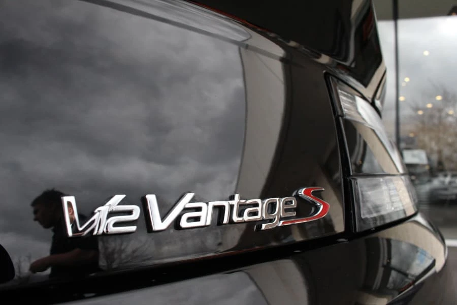 2015 Aston Martin V8 Vantage (2006-2017) - Image 9 of 10