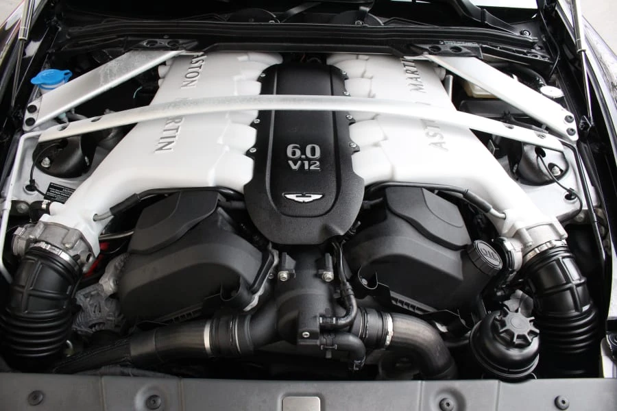 2015 Aston Martin V8 Vantage (2006-2017) - Image 7 of 10