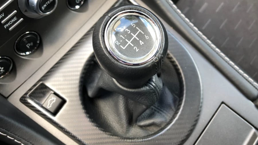 2015 Aston Martin Vantage - Image 6 of 8