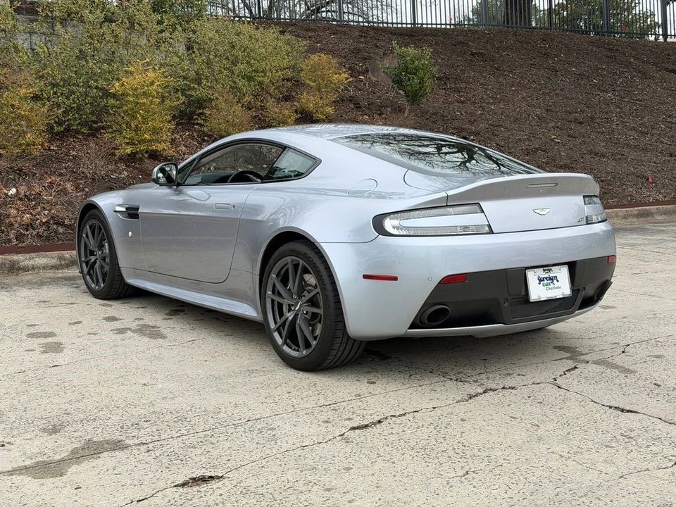 2015 Aston Martin Vantage - Image 21 of 21