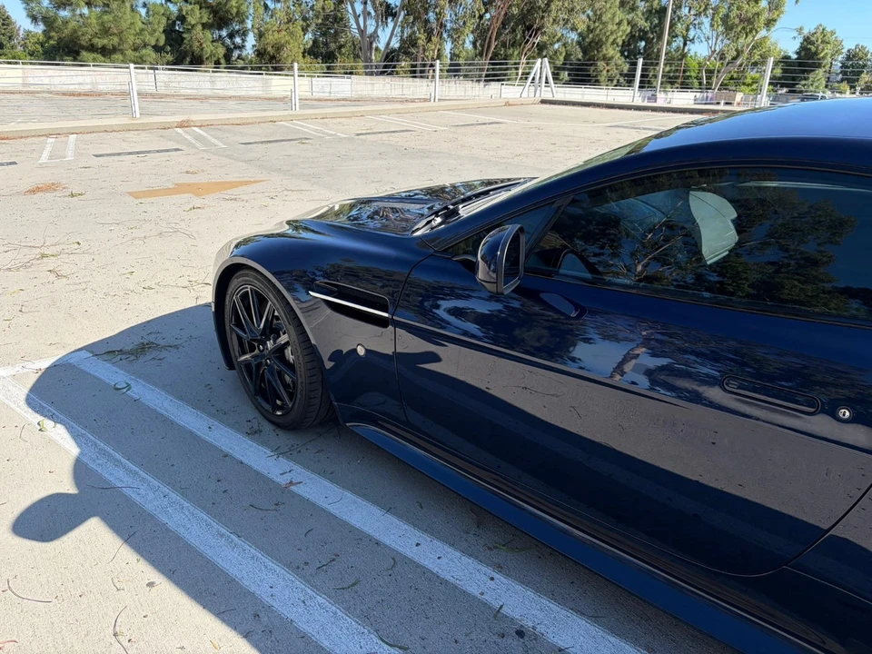 2015 Aston Martin Vantage - Image 3 of 21