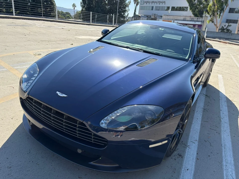 2015 Aston Martin Vantage - Image 12 of 21