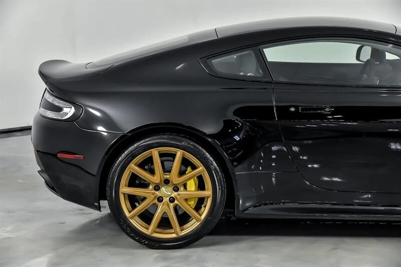 2015 Aston Martin Vantage - Image 12 of 21