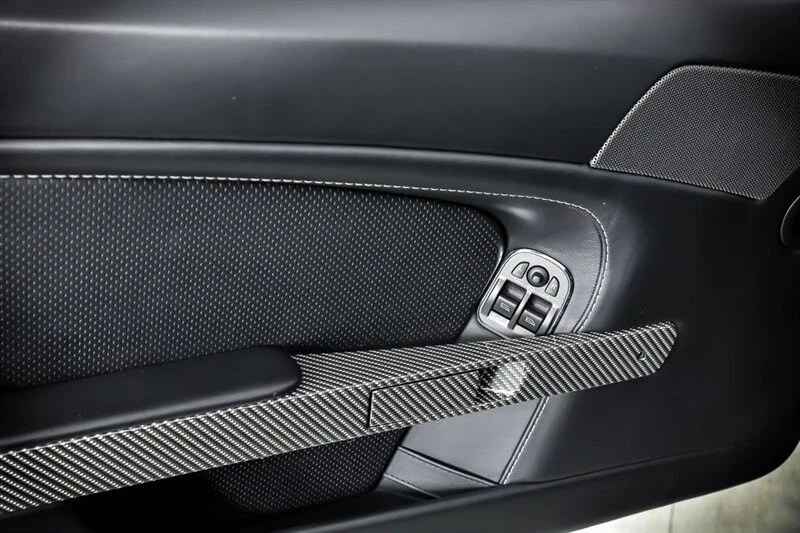 2015 Aston Martin Vantage - Image 17 of 21