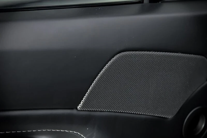 2015 Aston Martin Vantage - Image 18 of 21