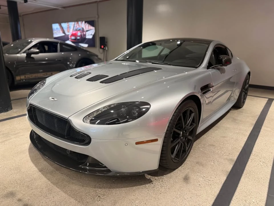 2015 Aston Martin Vantage - Image 13 of 20
