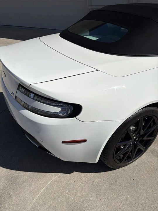 2015 Aston Martin Vantage - Image 12 of 22