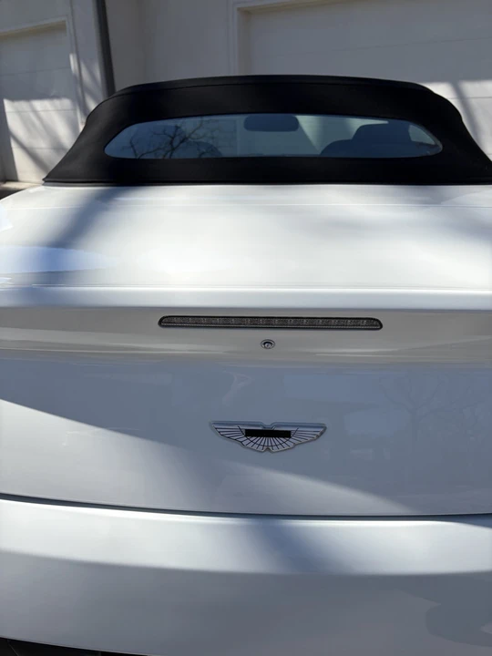 2015 Aston Martin Vantage - Image 14 of 22
