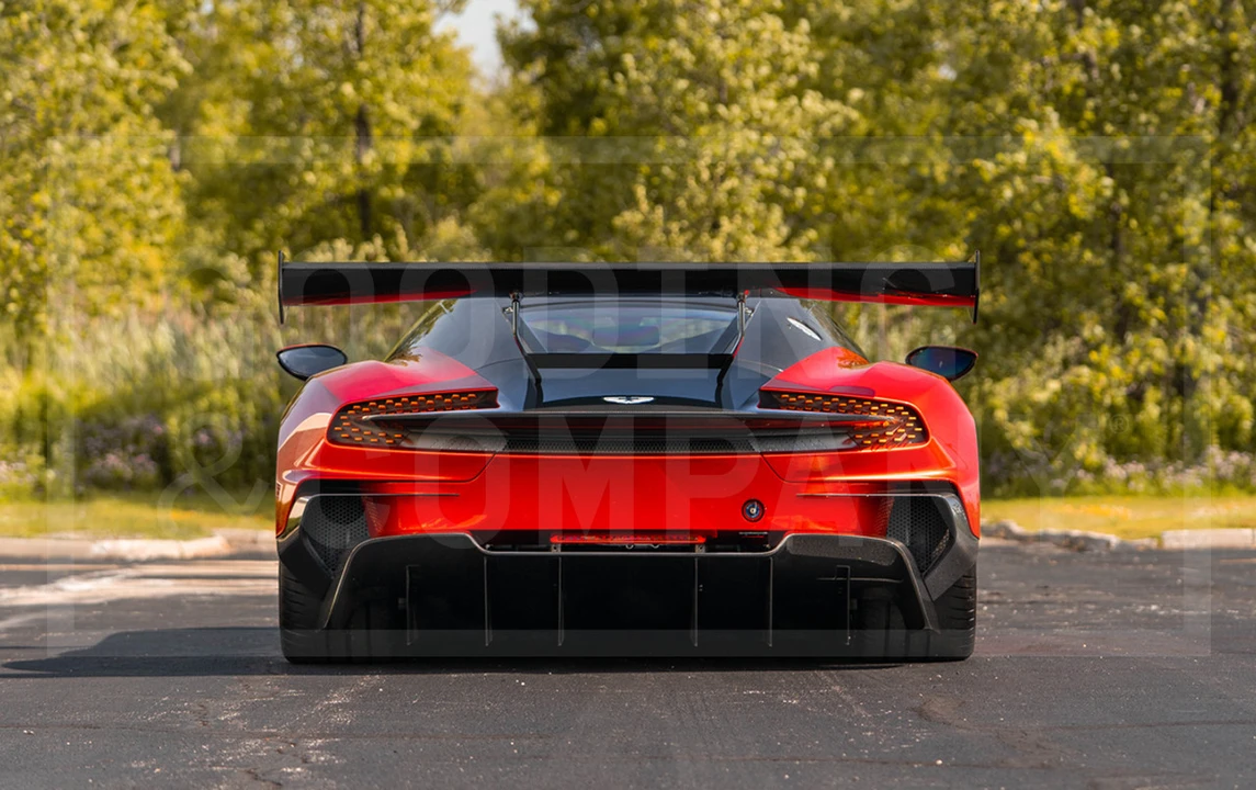 2015 Aston Martin Vulcan - Image 9 of 27