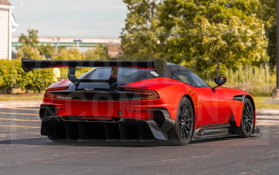 2015 Aston Martin Vulcan - Image 7 of 27
