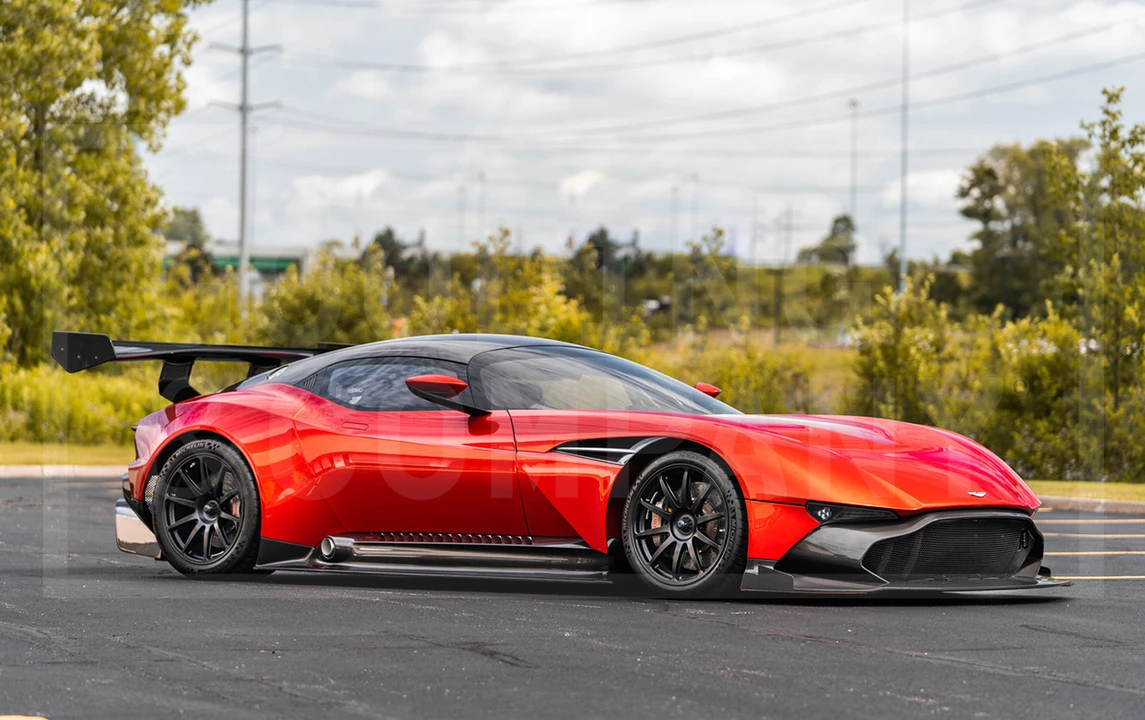 2015 Aston Martin Vulcan - Image 5 of 27