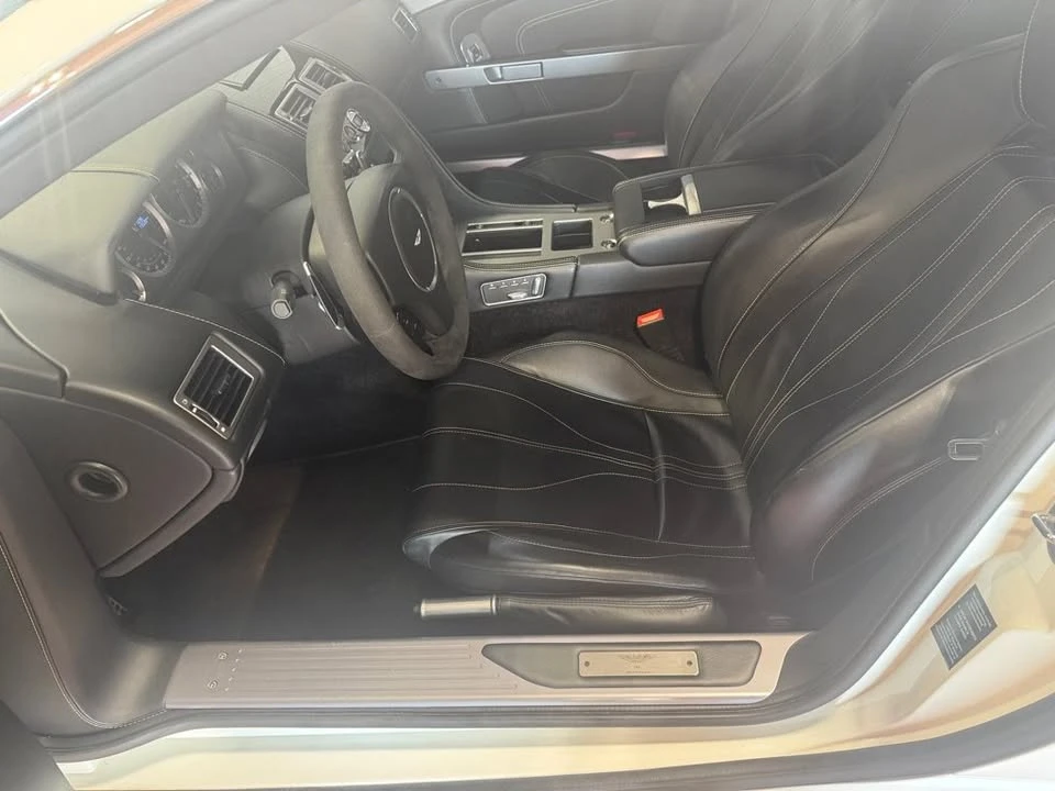 2015 Aston Martin DB9 - Image 19 of 20