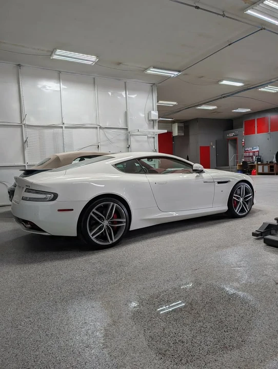 2015 Aston Martin DB9 - Image 3 of 9