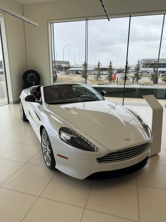 2015 Aston Martin DB9 - Image 3 of 8