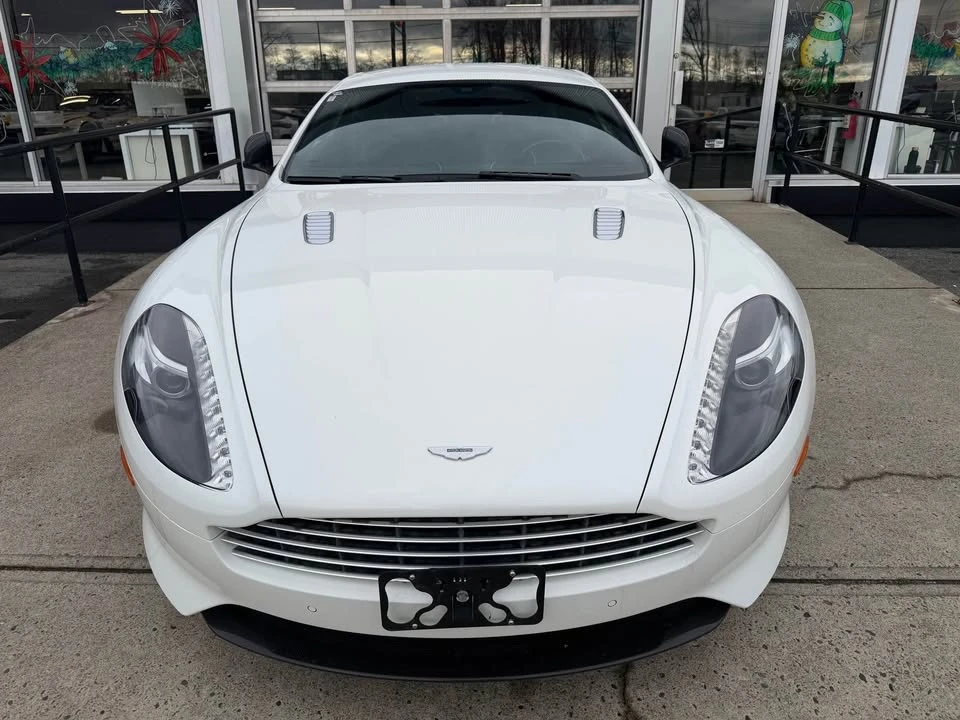 2015 Aston Martin DB9 - Image 2 of 5