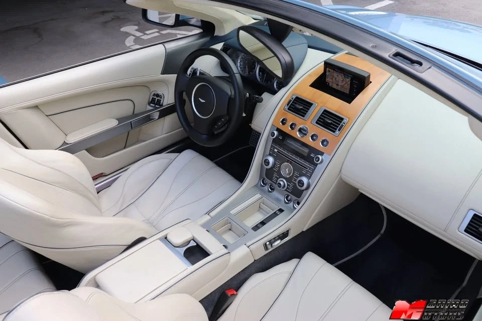 2015 Aston Martin DB9 - Image 18 of 19