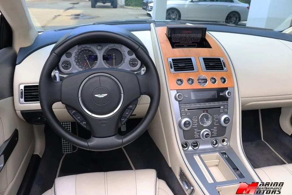 2015 Aston Martin DB9 - Image 14 of 19