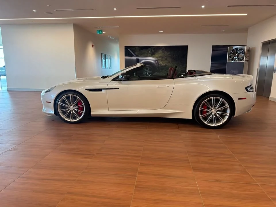 2015 Aston Martin DB9 - Image 2 of 18