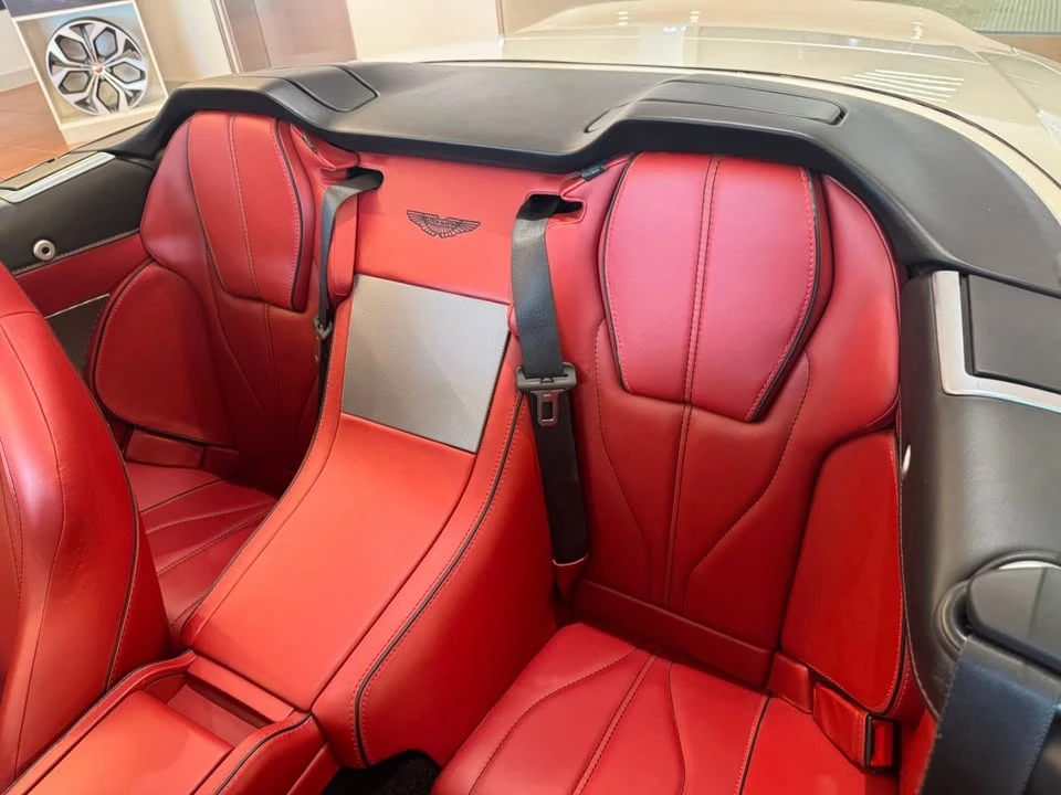 2015 Aston Martin DB9 - Image 17 of 18