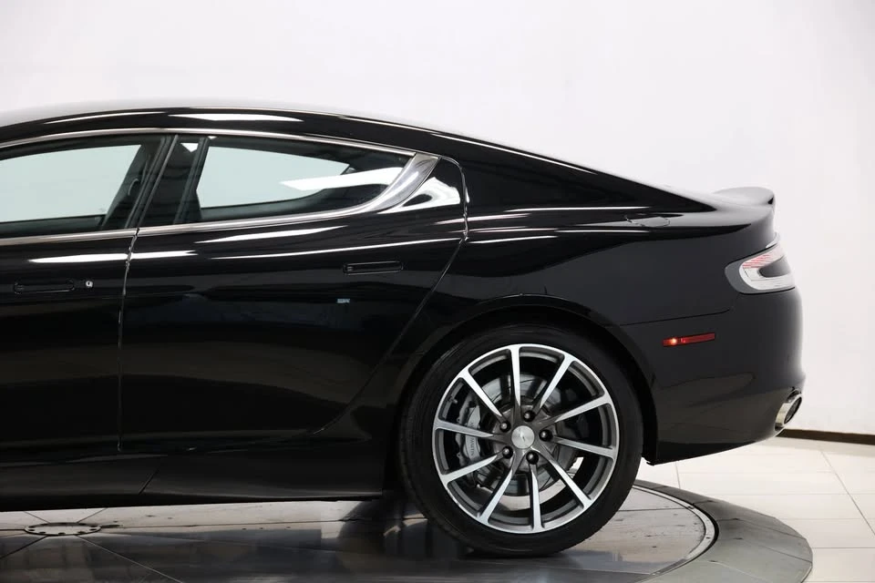 2015 Aston Martin Rapide - Image 9 of 19