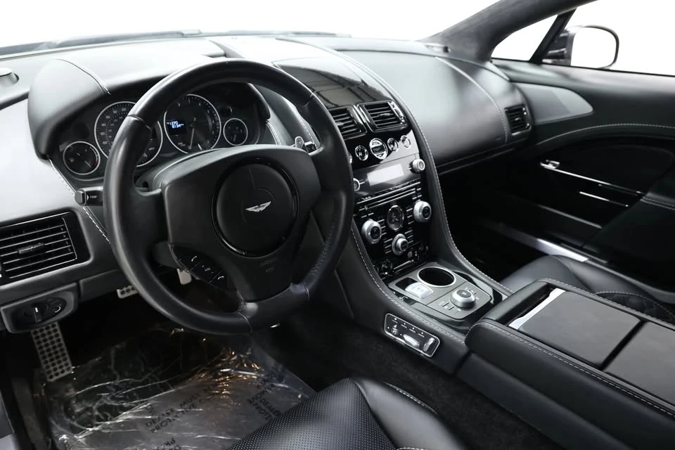 2015 Aston Martin Rapide - Image 2 of 19