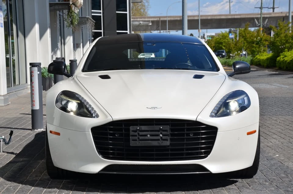 2015 Aston Martin Rapide - Image 2 of 20