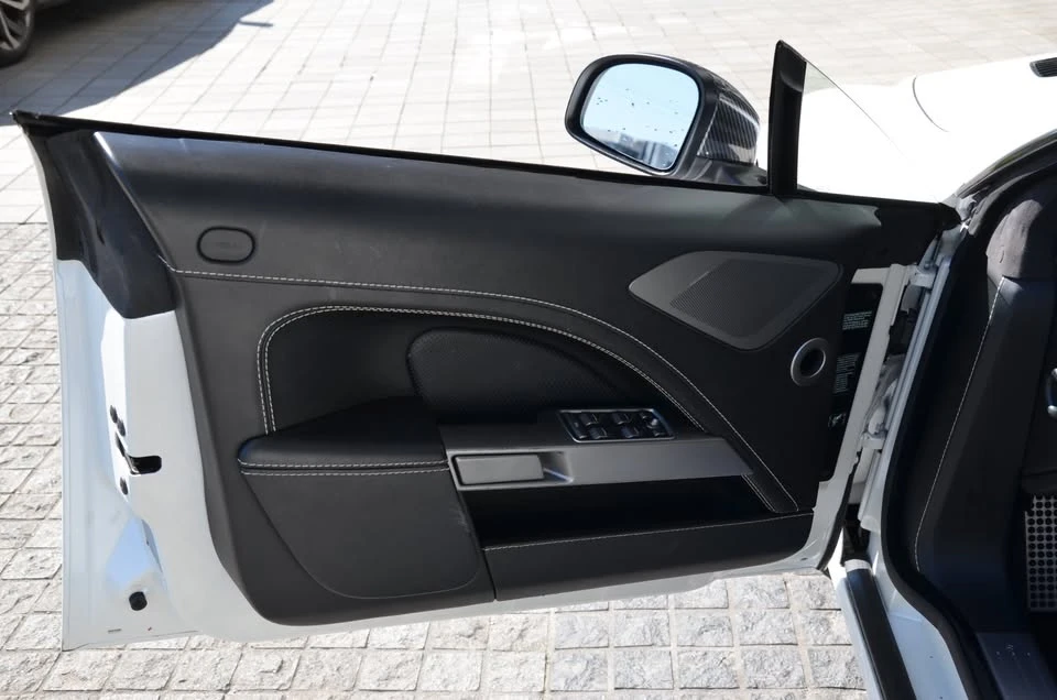 2015 Aston Martin Rapide - Image 9 of 20