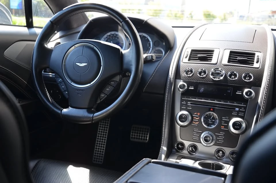 2015 Aston Martin Rapide - Image 15 of 19
