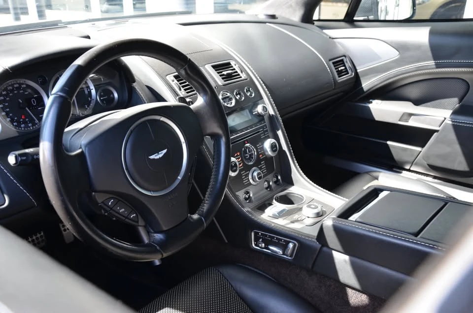 2015 Aston Martin Rapide - Image 11 of 19