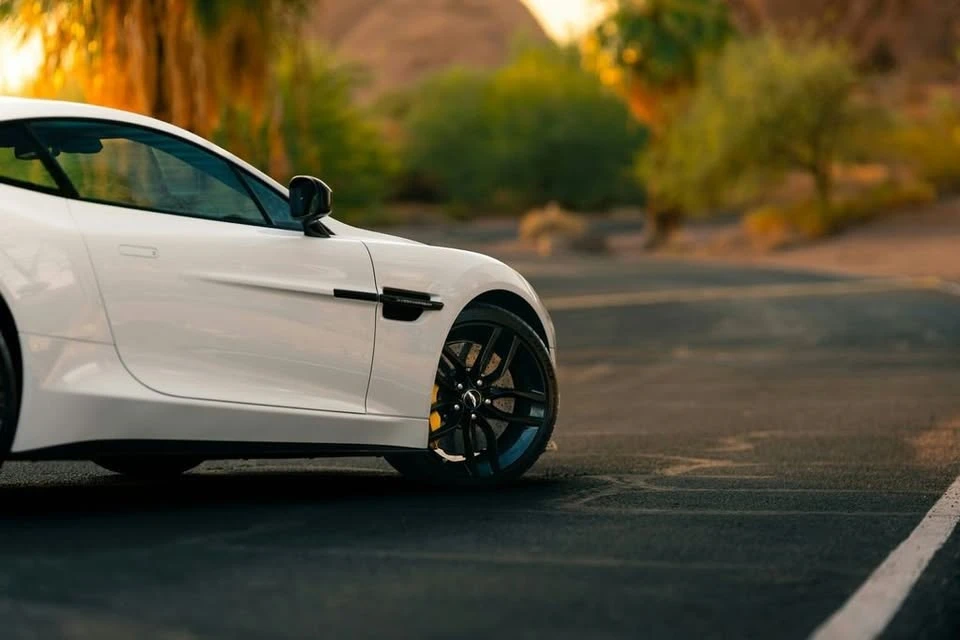 2015 Aston Martin Vanquish 2nd Gen - Image 18 of 19