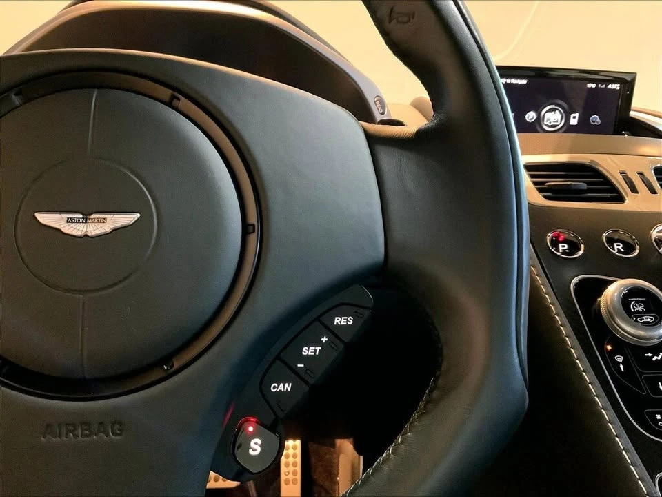 2015 Aston Martin Vanquish 2nd Gen - Image 17 of 20