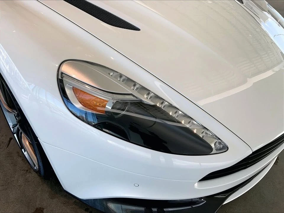 2015 Aston Martin Vanquish 2nd Gen - Image 19 of 20