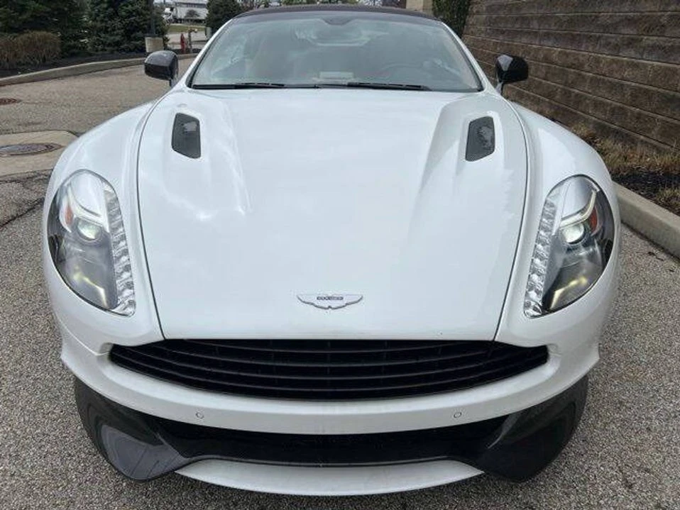 2015 Aston Martin Vanquish 2nd Gen - Image 9 of 20