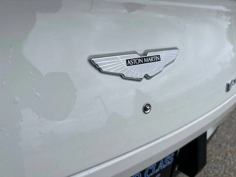 2015 Aston Martin Vanquish 2nd Gen - Image 17 of 20