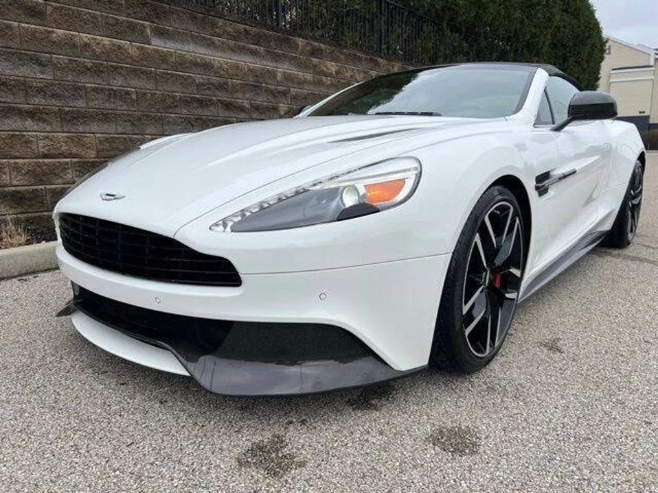 2015 Aston Martin Vanquish 2nd Gen - Image 2 of 20