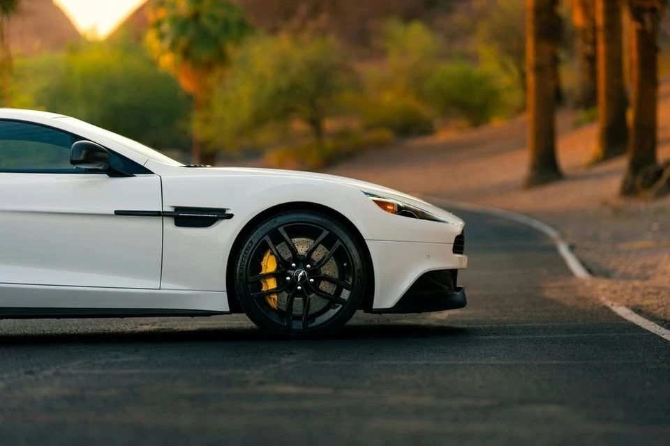 2015 Aston Martin Vanquish 2nd Gen - Image 16 of 20