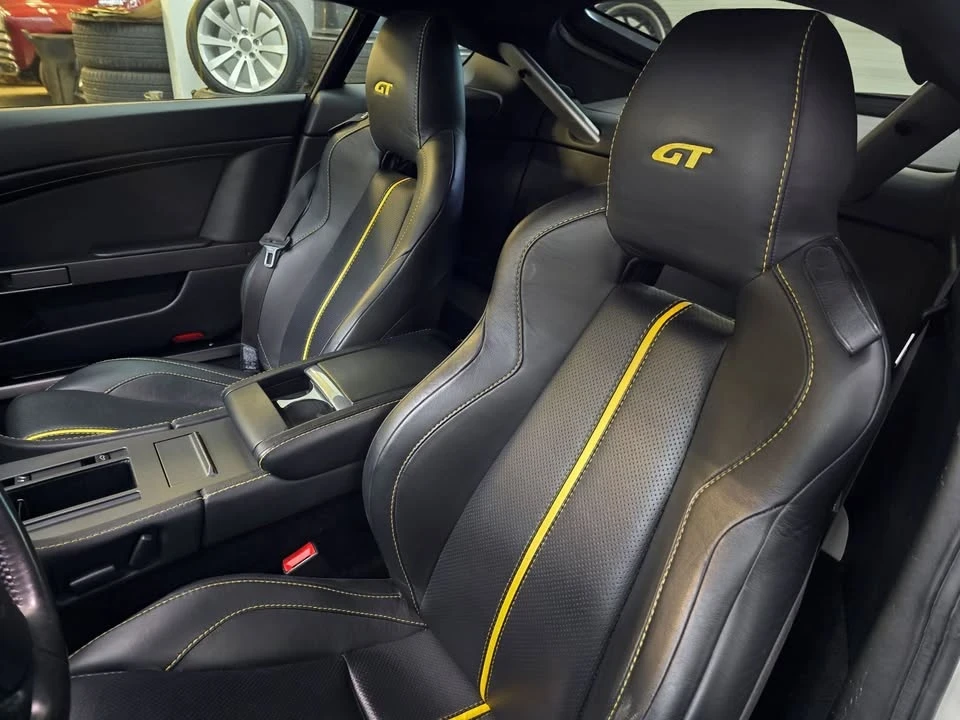 2015 Aston Martin V8 Vantage (2006-2017) - Image 6 of 20