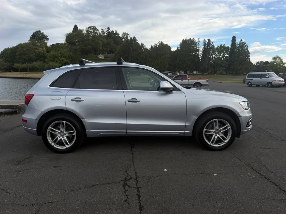 2015 Audi 8R Q5 - Image 2 of 17
