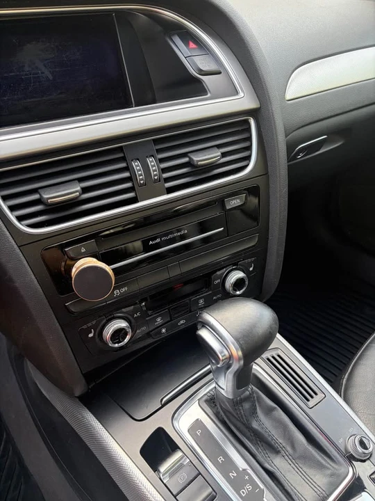 2015 Audi B8 A4 - Image 7 of 16