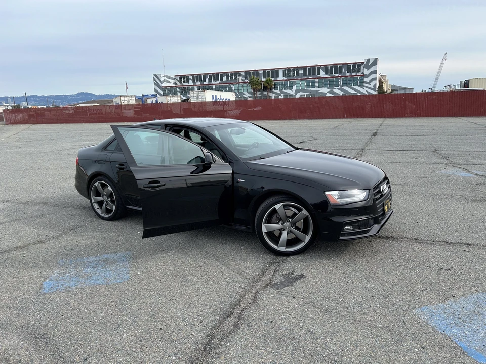 2015 Audi B8 A4 - Image 12 of 31