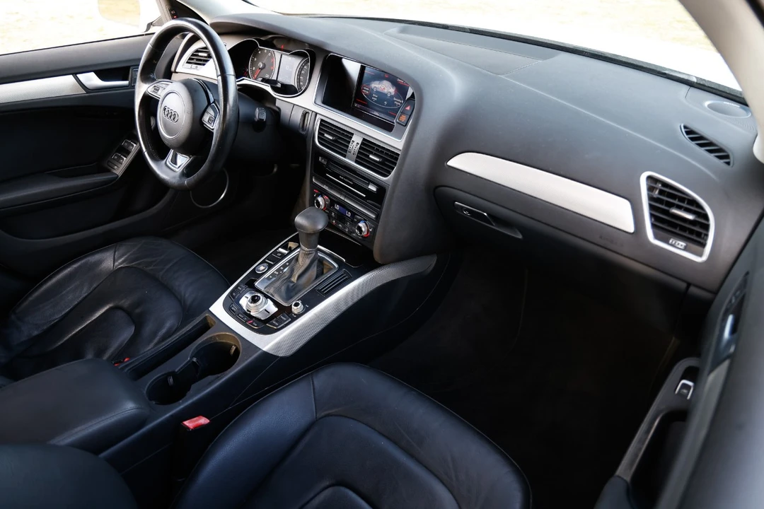 2015 Audi B8 A4 - Image 16 of 21