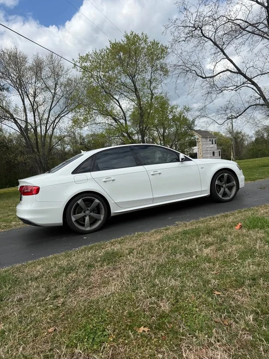 2015 Audi B8 A4 - Image 4 of 8