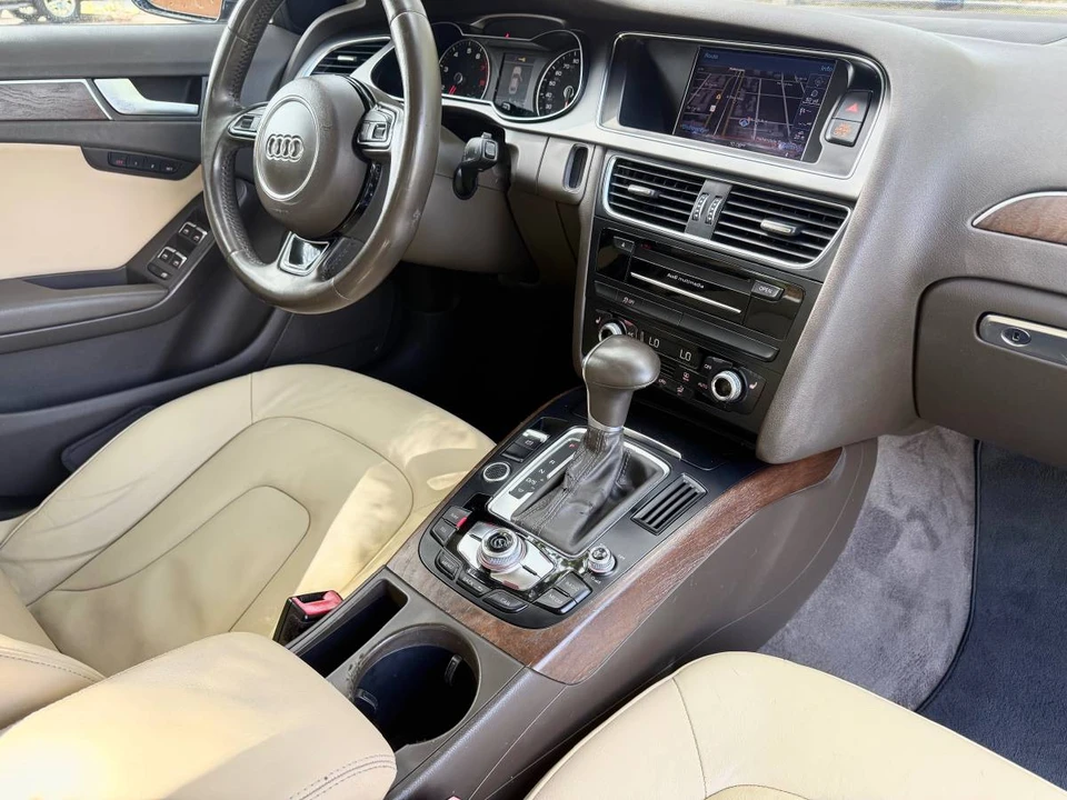 2015 Audi B8 A4 - Image 12 of 15