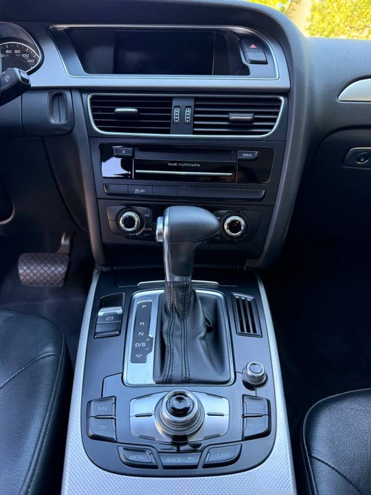 2015 Audi B8 A4 - Image 7 of 12