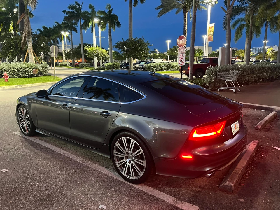 2015 Audi C7 A7 - Image 7 of 31