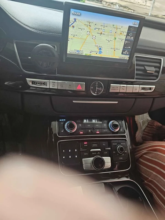 2015 Audi D4 A8 - Image 3 of 9