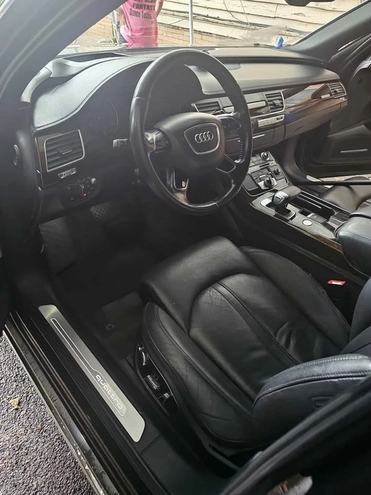2015 Audi D4 A8 - Image 2 of 9