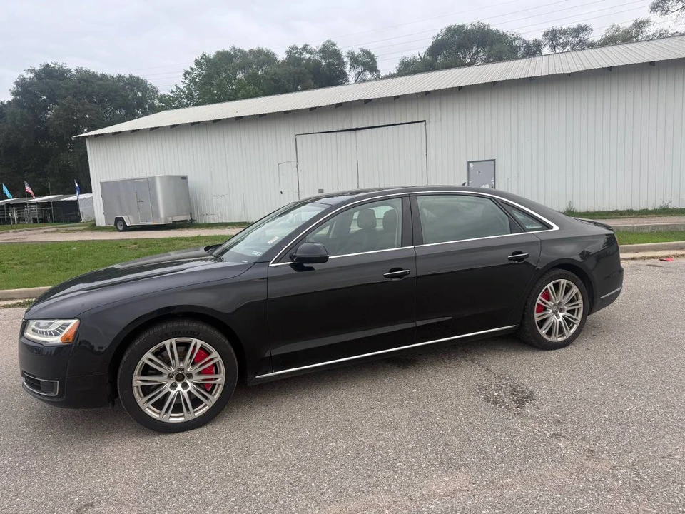 2014 Audi D4 A8 - Image 10 of 24